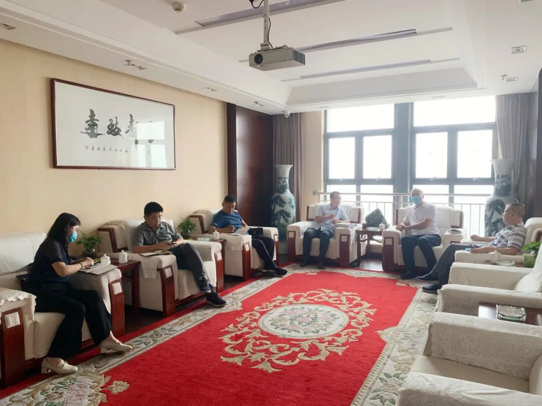Credible山東城通發(fā)展集團股份有限公司——熱烈歡迎濟南市標(biāo)準造價站副站長蔣波等一行領(lǐng)導(dǎo)蒞臨我司開展綠色節(jié)能建材調(diào)研工作！